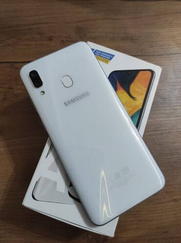 продам стекло: Samsung A30, цвет - Белый, 2 SIM