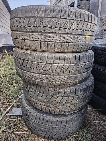 Шины 215 / 50 / R 17, Зима, Б/у, Комплект, Легковые, Bridgestone