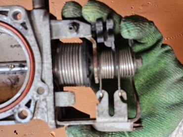 Дроссельные заслонки: Дроссельная заслонка BMW 1997 г., Б/у, Оригинал, Германия — 12