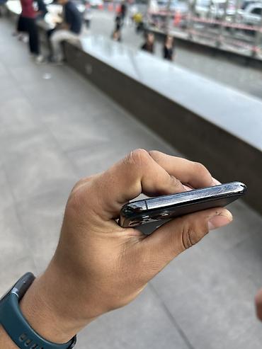 Apple iPhone: IPhone 11 Pro Max, Б/у, 256 ГБ, Desert Titanium, Чехол, 67 % — 11