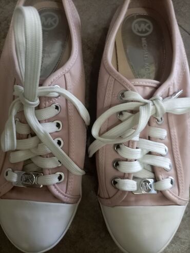 converse patike run star: Michael Kors, 38