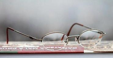 Naočare: Fielmann TITANIUM semi dioptrijski ram 12 grama sa staklom!. 12 grama — 2