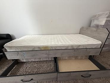 bunk bed: Кровать Б/У с ящиками + матрас в подарок - Размер спального места — 4