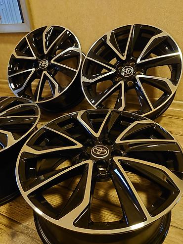 Диски: Диски R 17 Toyota, Комплект, отверстий - 5, Новый — 7