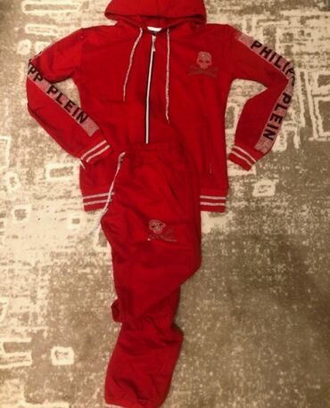 Ev geyimləri, pijamalar: Kostyum original Philip plein brendidir,Italiyadan almisham,tezedir — 22