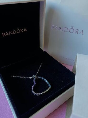 pandora sat cena: Pendant necklace, Pandora, Material: Crystal