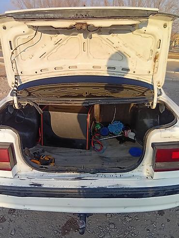 Mazda: Mazda 626: 1989 г., 2 л, Механика, Бензин, Седан — 13