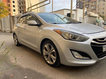 Hyundai: Hyundai Elantra: 1.8 l | 2013 il Hetçbek