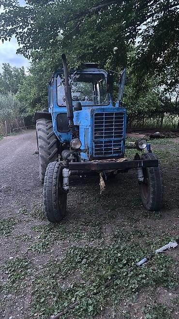 lizinq avtomobil: Mavi rəngli traktor, kənd təsərrüfatı və ya tikinti işləri üçün — 1