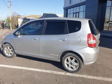 Honda: Honda Fit: 2003 г., 1.5 л, Вариатор, Бензин, Хэтчбэк