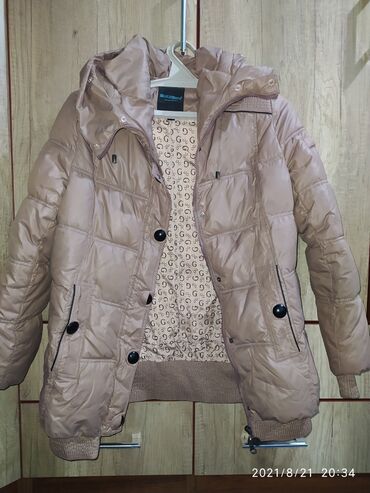 Куртки: Женская куртка L (40), XL (42)