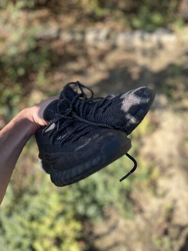 adidas yeezy: Adidas Yeezy 350 boost v2 orginal qutusu yoxdu ebaya baxım orginalının