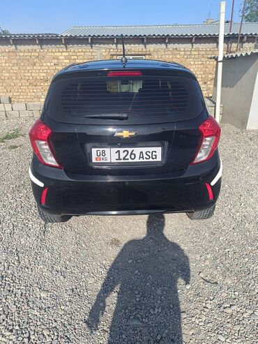 шевроле машина: Предлагается к продаже компактный хэтчбек Chevrolet Spark черного