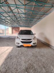 t 16 traktor: Hyundai ix35: 2 l | 2011 il Ofrouder/SUV