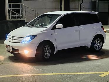 Toyota: Toyota Ist: 2002 г., 1.5 л, Автомат, Бензин, Хэтчбэк — 2