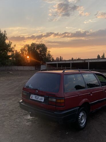 машиналар: Volkswagen Passat: 1.8 л, Механика, Бензин