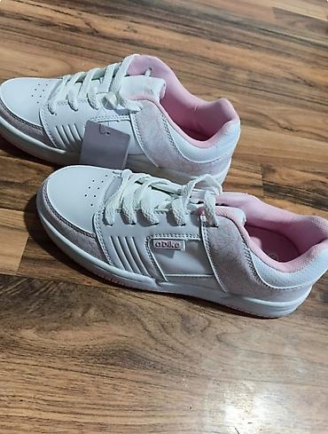 nike lilly: Ne propustite ove fenomenalne patike broj 36. Prelepe su — 3