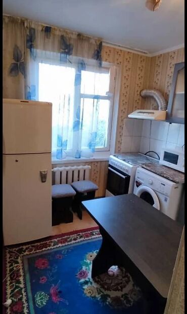 срочно продаётся 1 комнатная квартира в районе ошского рынка по улице кенсуйская: 1 комната, 32 м², Индивидуалка, 5 этаж, Косметический ремонт