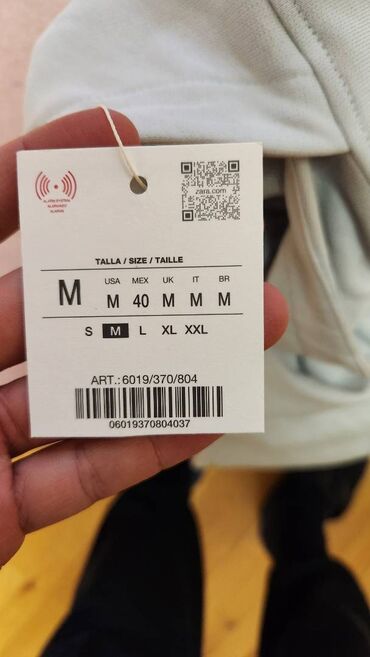 Svitşotlar: Orijinal ZARA hudi. Ölçüsü - M. Oversize modeldir. Hədiyyə olunub — 2