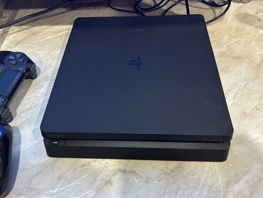 redmi 9 s: Playstationin ilk sahibiyem.Ustada hec vaxt olmayib.Hec bir problemi