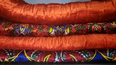 пуховая подушка: Төшөк Жаңы, Курак төшөк, түсү - Кызыл, Өзү алып кетүү