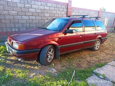 Volkswagen: Volkswagen Passat: 1990 г., 1.8 л, Механика, Бензин, Универсал