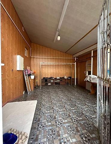 Продажа коттеджей и домов: Срочно продаю!!!Благоустроенный 2 этажный дом в районе Церкви, по 1й — 7