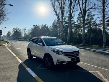 машинаны: Dongfeng : 2020 г., 1.5 л, Автомат, Электромобиль, Кроссовер