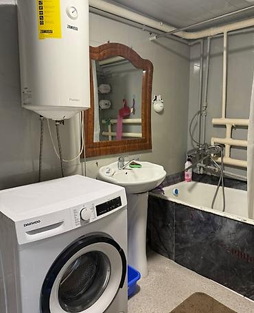 Продажа полдома: 🏡 Продаётся полдома. 📍 Локация: Село Маевка 📐 Основные параметры: 👉 — 4