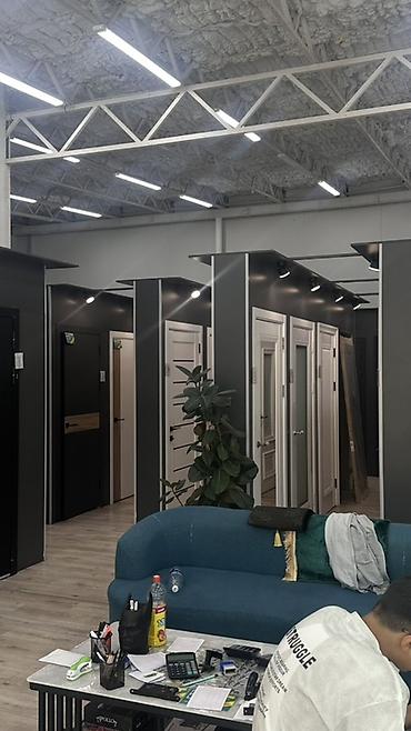 двери межкомнатные токмок: Межкомнатная дверь, Новый, Глухие, Одностворчатая, Деревянная, Распашная, Витражная, цвет - Белый — 2