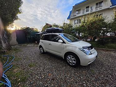Toyota: Toyota Ist: 2003 г., 1.3 л, Автомат, Бензин, Хэтчбэк — 6