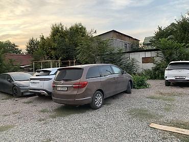 платная стоянка бишкек: Сдается в Аренду- 1700 доллар в месяц Открытая стоянка для всего на — 3