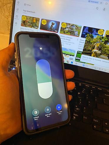 Apple iPhone: IPhone 11 Pro Max, Новый, 256 ГБ, Black Titanium, Защитное стекло, Чехол, 73 % — 2