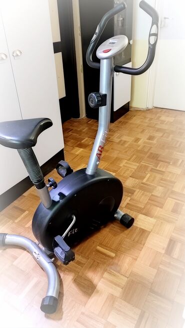 Sobni bicikli: Sobni bicikl AB Fit – kompaktni kardio trenažer za kućni trening za — 4