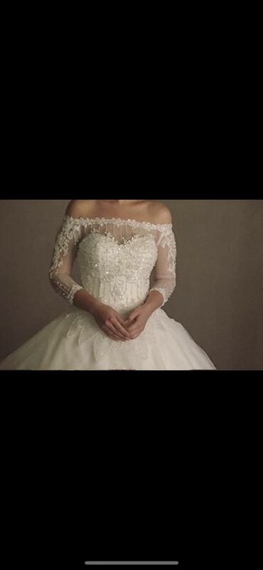 узбекские платье: Сдаю свадебную платью