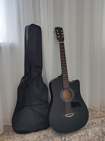 мини фото студия: Срочно срочно ‼️🎸 Продаю акустическую гитару 38 размера. Продаю — 4