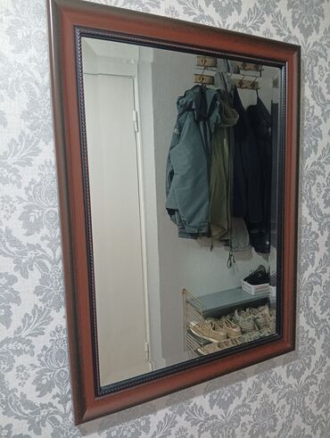 Зеркала: Зеркало 60×80 см
состояние 5+
район ТЦ Вефа (Кулатова/ Тыныстанова)