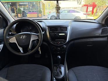 Продажа авто: Hyundai Solaris: 2015 г., 1.4 л, Механика, Бензин, Седан — 8