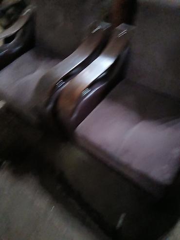 Kreslolar: İki nəfərlik teatre/kinoteatr oturacaqları - Model: qoşa blok, ortada — 1