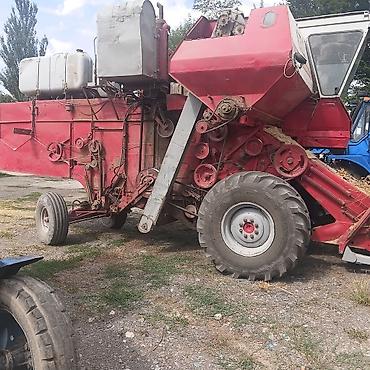 выкупка берем: Комбайн зерноуборочный Rostselmash (серия “Нива/СК-5” — классическая — 3