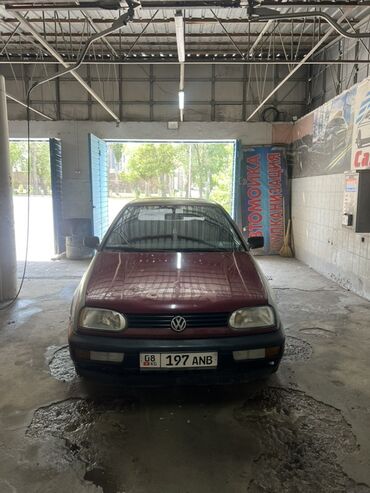 срочно срочно продам машину: Volkswagen Golf: 1993 г., 1.6 л, Механика, Бензин, Хэтчбэк