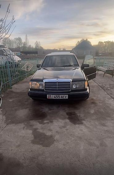 марат авто: Mercedes-Benz E-Class: 1992 г., 2.2 л, Механика, Бензин, Седан — 4