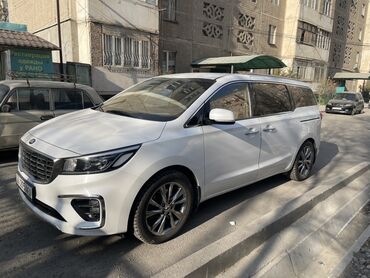Kia: Kia Carnival: 2019 г., 2.2 л, Автомат, Дизель, Минивэн — 10