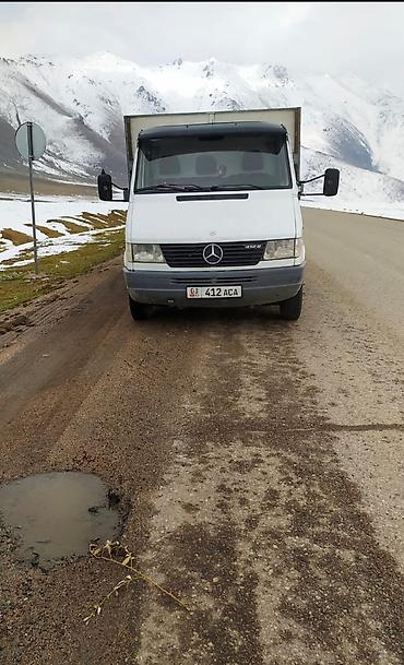 сипиринтер: Mercedes-Benz Sprinter 412D бортовой/тентованный грузовик - Тип — 1