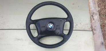 Auto delovi: Bmw volan 3 kraka u dobrom stanju popustio konac u gornjem delu — 5