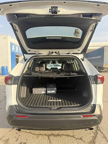 Toyota: Toyota RAV4: 2019 г., 2.5 л, Автомат, Бензин, Кроссовер — 11