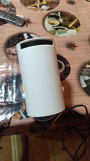 Ağıllı ev üçün divar/masaüstü LED projektor-lampa. Xüsusiyyətlər: -