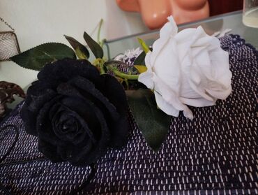 avon crne cena: Veštačko cveće, Novo