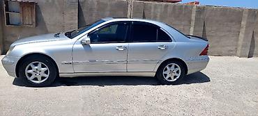 Mercedes-Benz: Mercedes-Benz C-Class: 1.8 l | 2002 il Sedan — 10