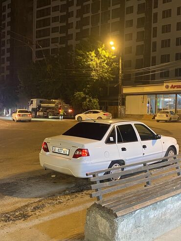 кичине машина: Daewoo Nexia: 2012 г., 1.5 л, Механика, Бензин, Седан